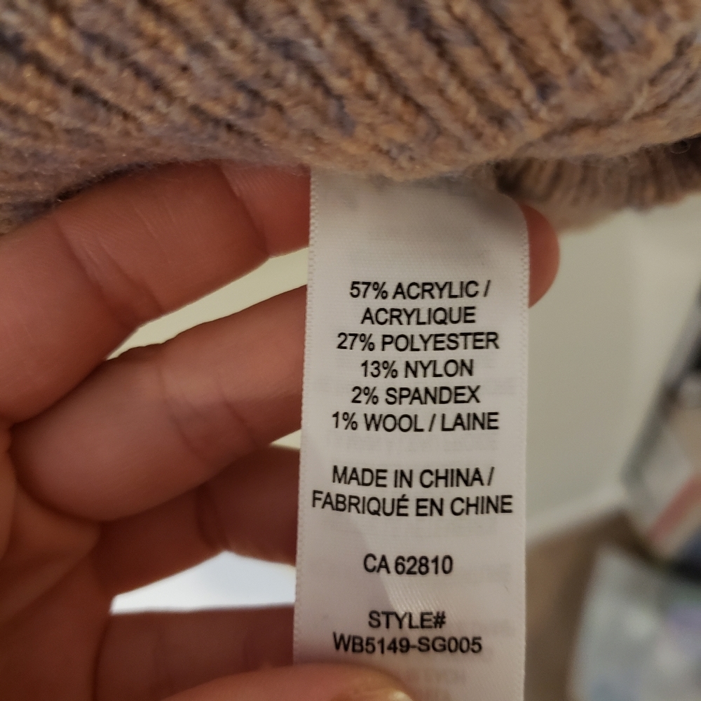 ☆3 for 15☆ RICKI'S COWL NECK SWEATER - Picture 3 of 4